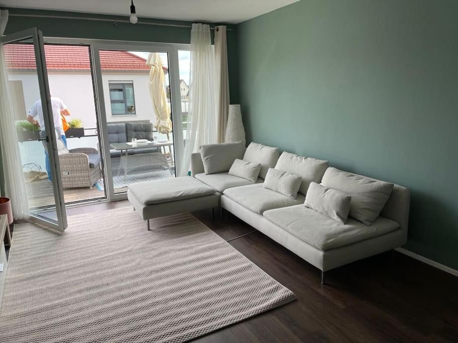 Appartement Feucht -Bhf 5 Min - Naehe Messe ภายนอก รูปภาพ