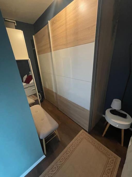 Appartement Feucht -Bhf 5 Min - Naehe Messe ภายนอก รูปภาพ